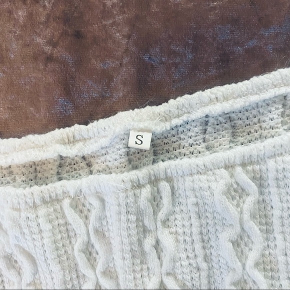 Cream Shorts & Cropped Sweater Knit Set - Picture 10 of 13